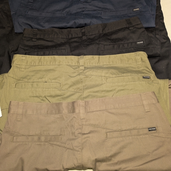 Volcom Men's Pants - Black, Navy, Olive, and Brown 38x32 Lot - Picture 6 of 9